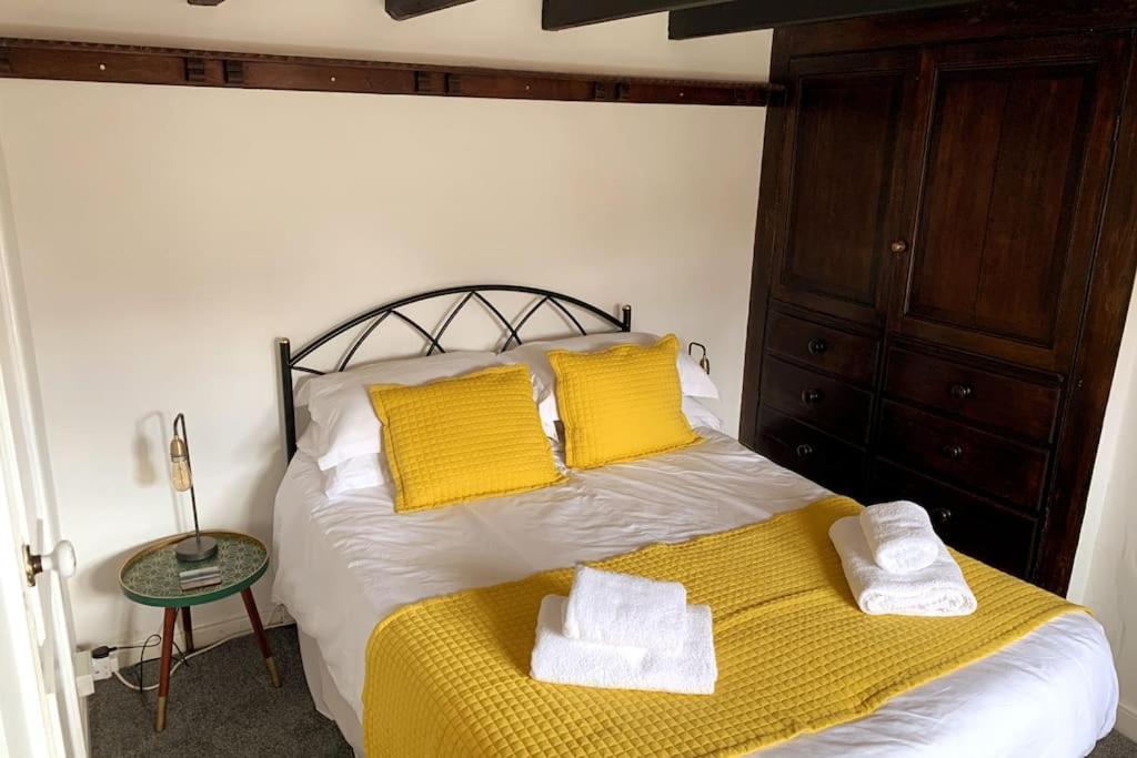 Award Winning Pet Friendly Paddock Cottage Γουίτμπι Εξωτερικό φωτογραφία