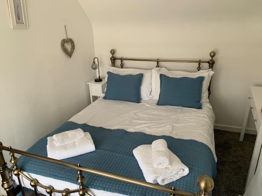 Award Winning Pet Friendly Paddock Cottage Γουίτμπι Εξωτερικό φωτογραφία